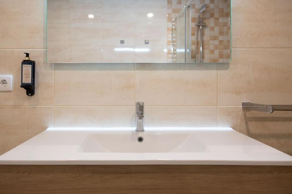 Marques Deluxe Apartments 3 & 4 Porto Bagian luar foto